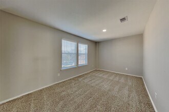 Building Photo - 20911 Hazy Bluff Ct