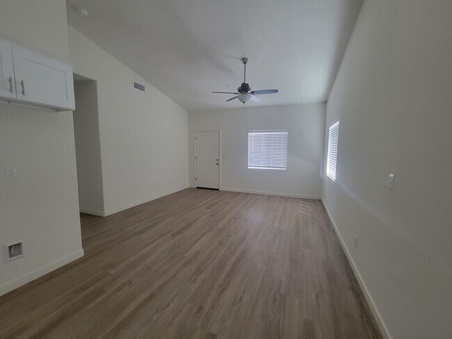 Foto del edificio - 8617 Frankie Lou St