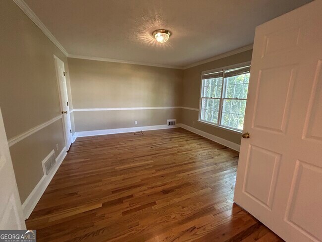 Foto del edificio - 700 Singley Ct SW