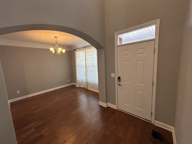 Foto del edificio - 427 Rockcrest Way