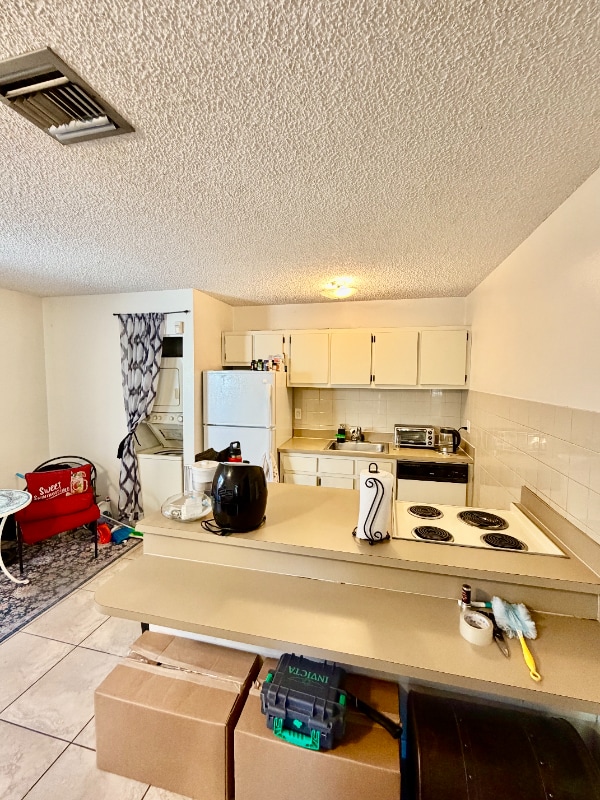 Building Photo - 1768 My Pl Ln