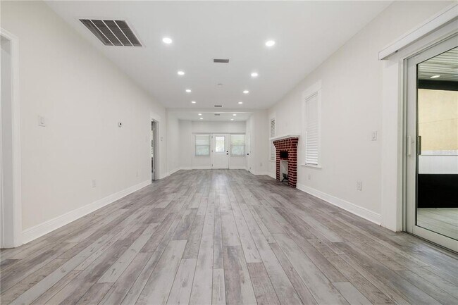 Foto del edificio - 409 S Willow Ave