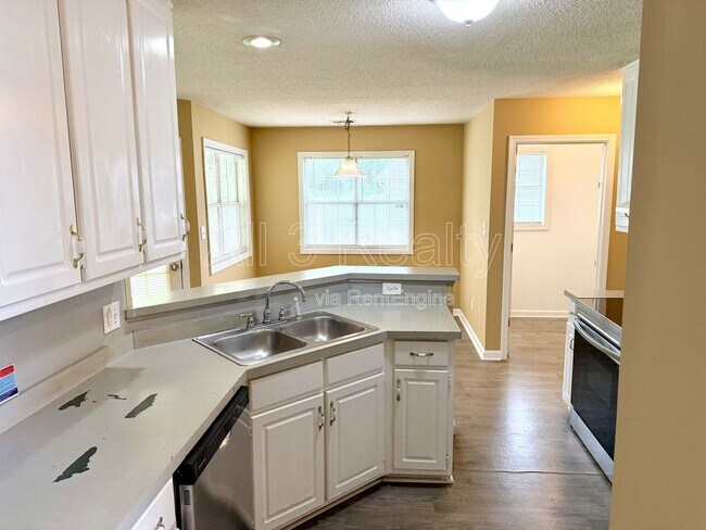 Foto del edificio - 545 Plantation Cove