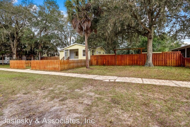Building Photo - 2 br, 1 bath House - 311 S. 11th St