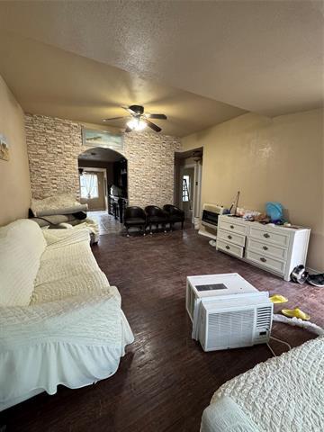 Foto del edificio - 2717 Avenue I