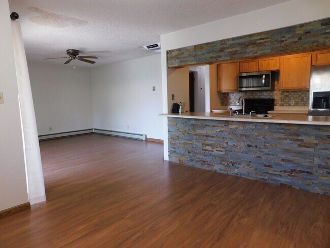 Foto del edificio - 805 E Cedar Ct