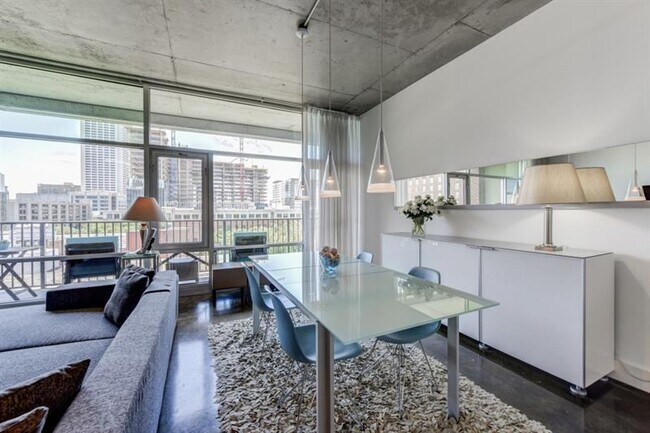 Building Photo - 845 Spring St NW