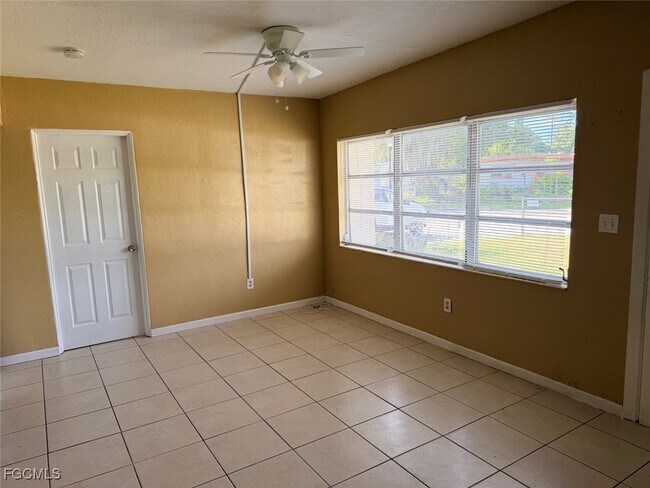 Building Photo - 1341 Gardenia Ave