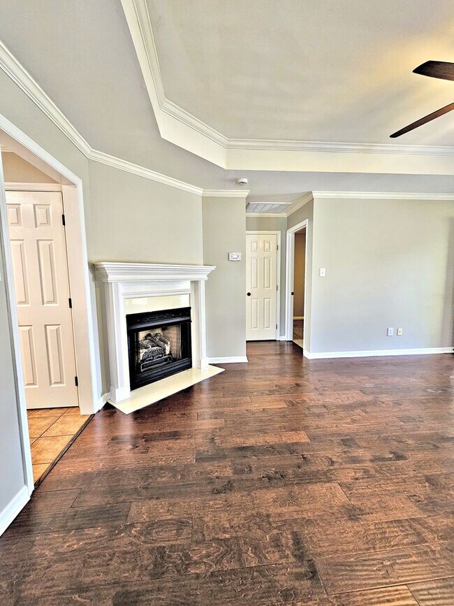 Building Photo - 2402 Harpeth Pl SW