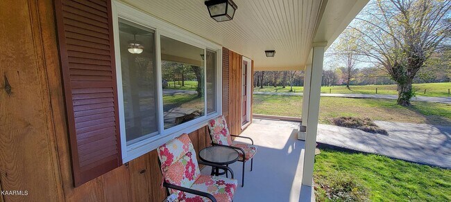 Building Photo - 2100 Norvell Dr