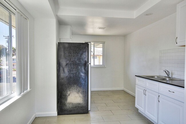 Foto del edificio - 6696 Del Playa Dr