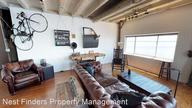 Building Photo - 1 br, 1.5 bath House - 1846 Margaret St #6A