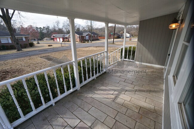 Building Photo - 220 Nantuckett Dr
