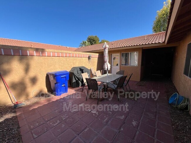 Building Photo - 82135 Bergman Dr