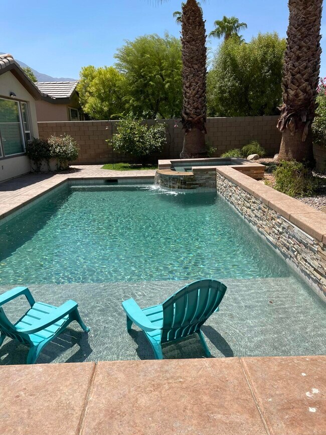 Building Photo - 60880 Azul Ct