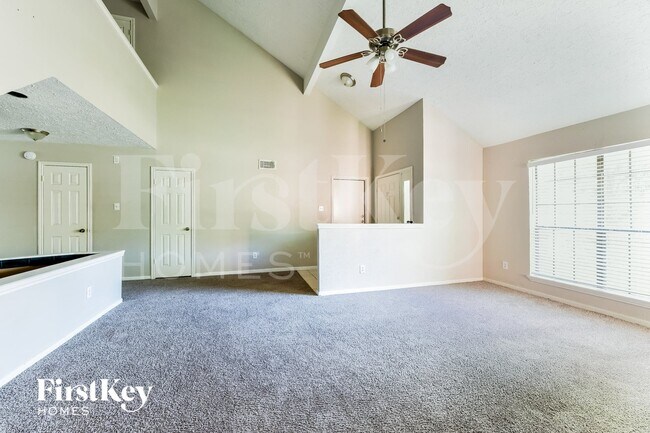 Building Photo - 8511 Stagewood Dr
