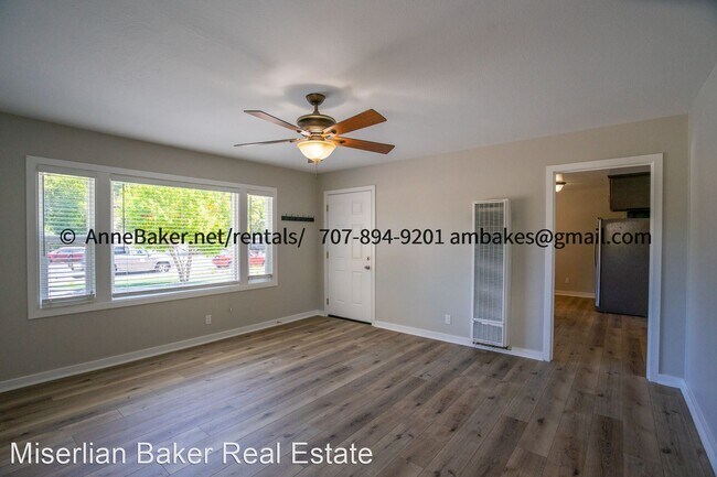 Building Photo - 2 br, 1 bath House - 211 North Jefferson