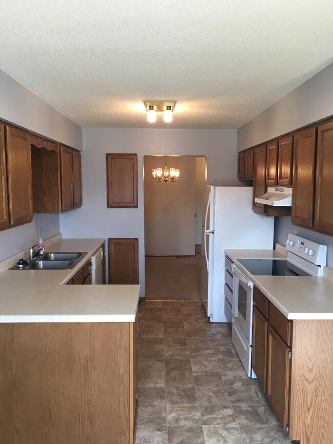 201 Heather Ln, Mankato, MN 56001 Townhome Rentals in Mankato MN