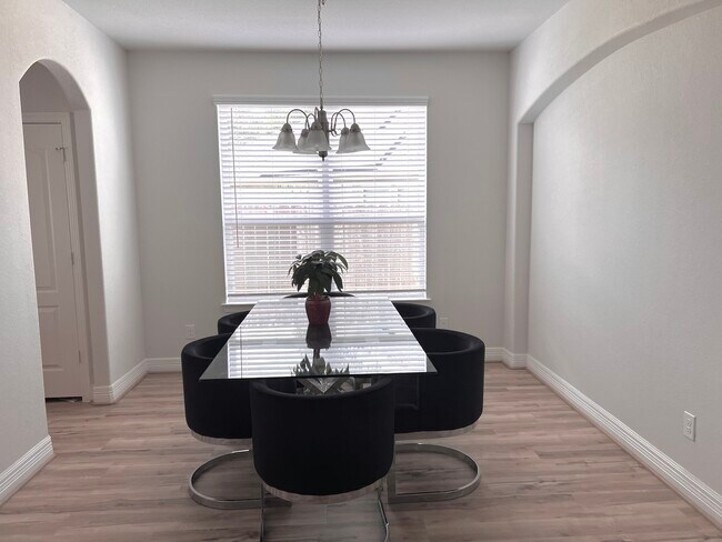 Building Photo - 15419 Bell's Vireo Ct