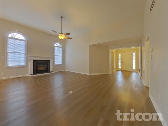 Foto del edificio - 3435 Emily Pl