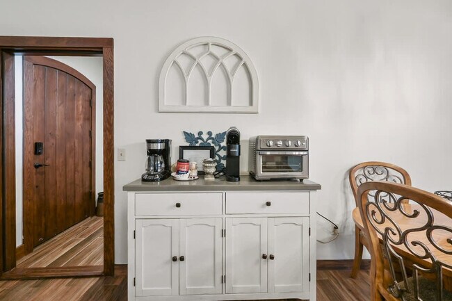 Foto del edificio - 473 Cuscowilla Dr