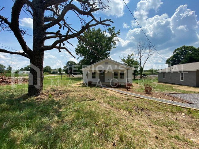 Building Photo - DEPOSIT PENDING!!! Home for Rent in Steele...