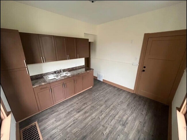 Foto del edificio - 1422 N 26th St