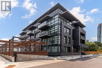 Building Photo - 1608 Charles St