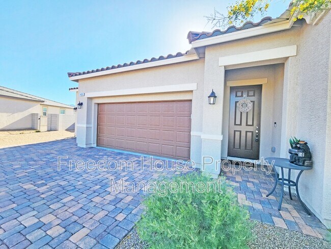Foto del edificio - 4901 Fairwood Ct