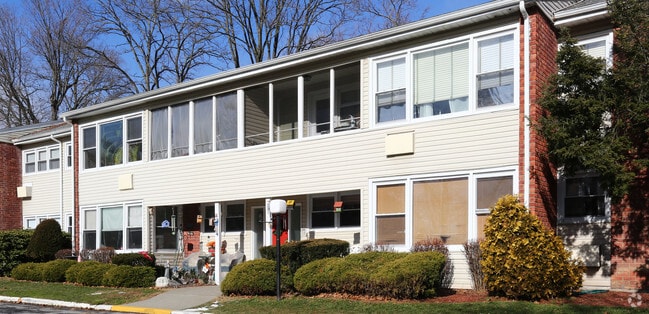 Building Photo - Eden Roc Apartments