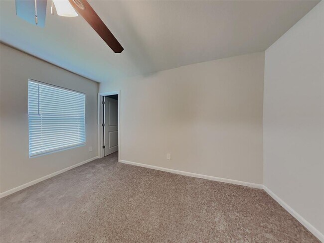 Foto del edificio - 15685 Briar Forest Dr