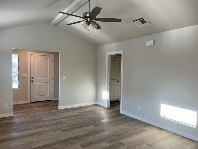 Building Photo - NEW 3 BEDROOM HOME IN ELM MEADOWS!