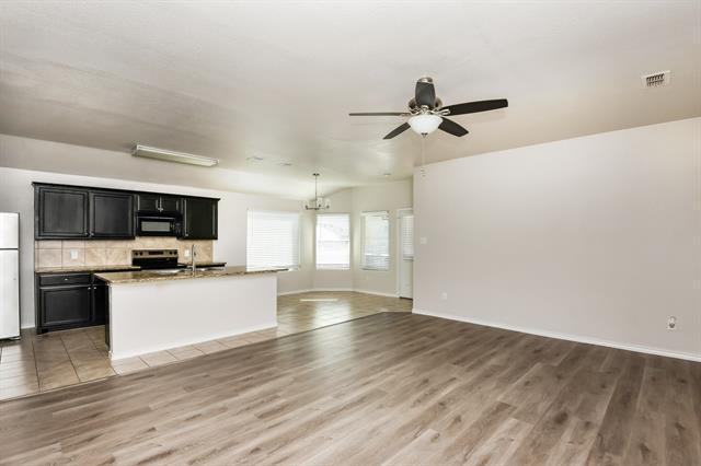 Foto del edificio - 6313 Eland Run