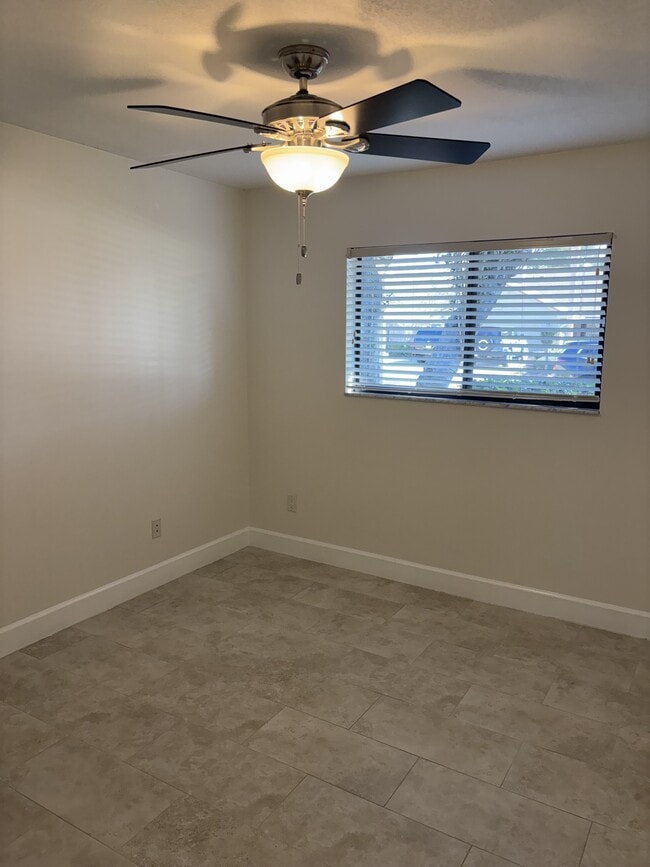 Photo - 1813 E Cheryl Dr House