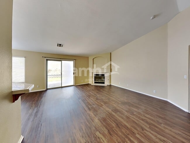 Foto del edificio - 1023 Companion Way
