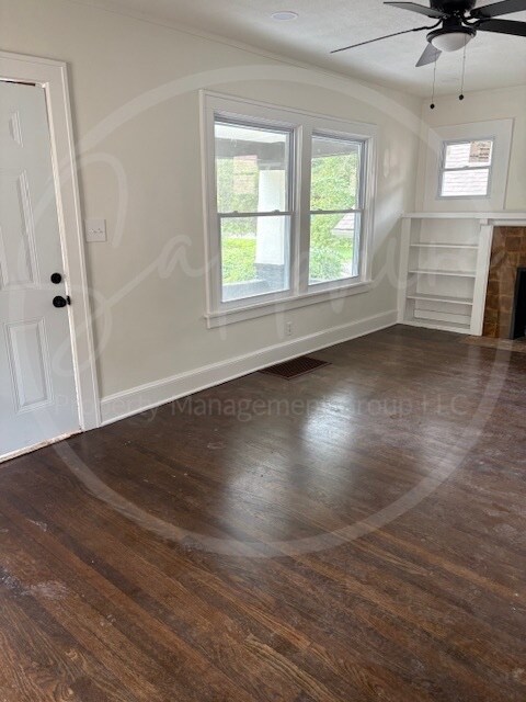 Foto del edificio - 1508 E 49th Terrace