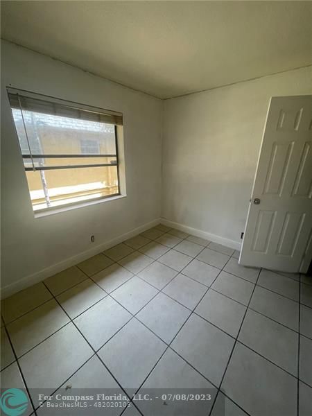 Foto del edificio - 4051 N Dixie Hwy