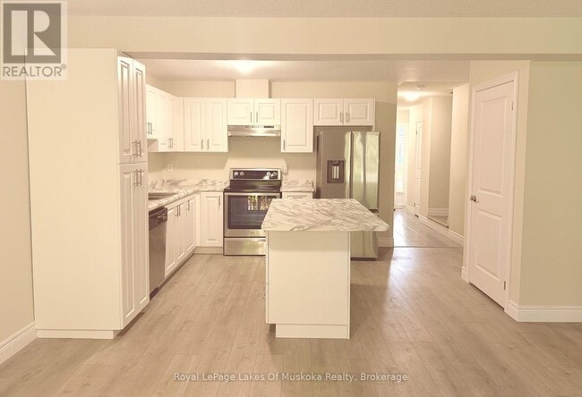 Building Photo - 275 Daffodil Ct.