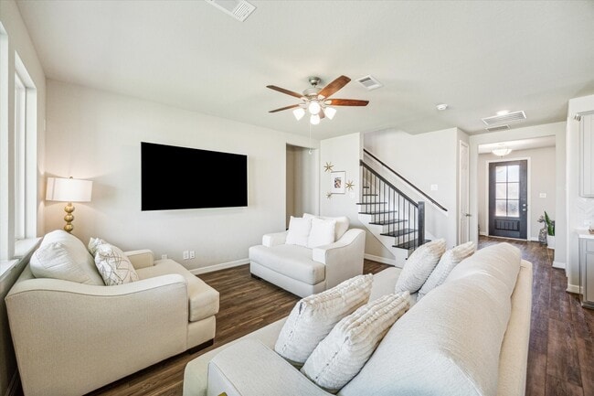 Building Photo - 2951 Golden Dust Dr