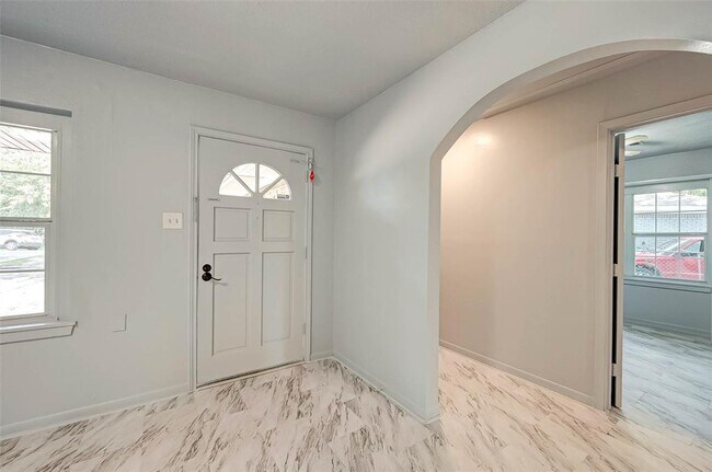 Building Photo - 4325 Talina Way