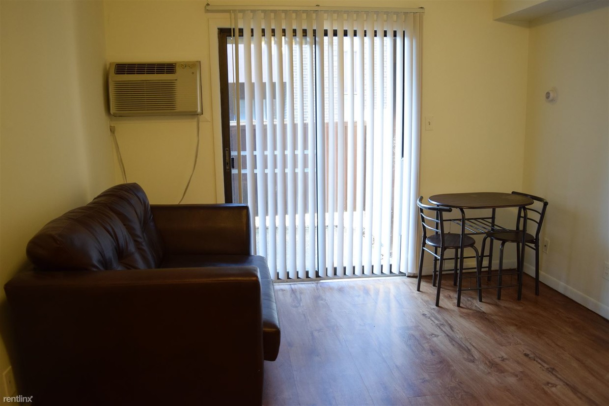 Foto principal - 56 E Healey St