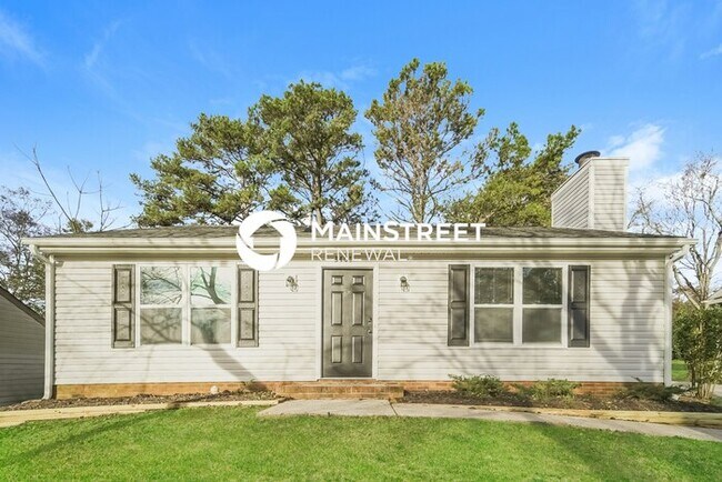 Foto del edificio - 2 Bedroom Pet-Friendly Home in Charlotte, NC with Main Street Renewal