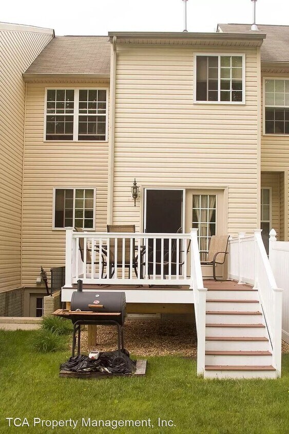Building Photo - 3 br, 3 bath House - 613 Berwick Court