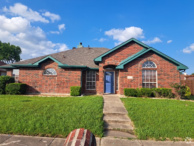 Building Photo - 2512 Crystal Falls Dr