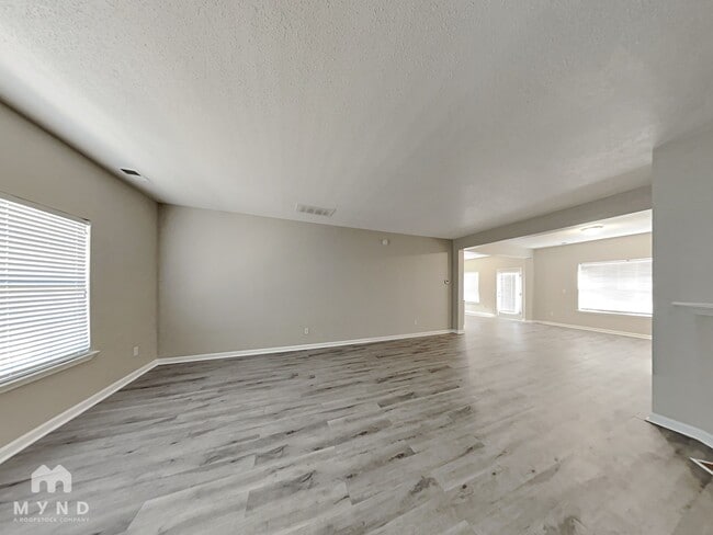 Building Photo - 4718 Northwood Hills Dr