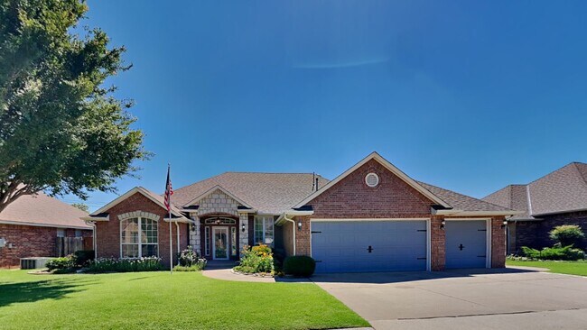Building Photo - Save Hundreds Every Month – No Electric Bill! Solar-Powered Custom Home for Lease Yukon Public Sc...