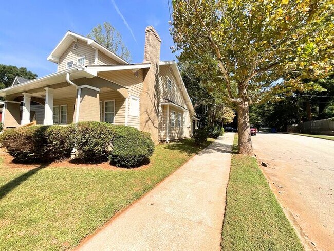 Foto del edificio - Beautiful Brand New Single Family Home: 4Bedroom/ 3Bath