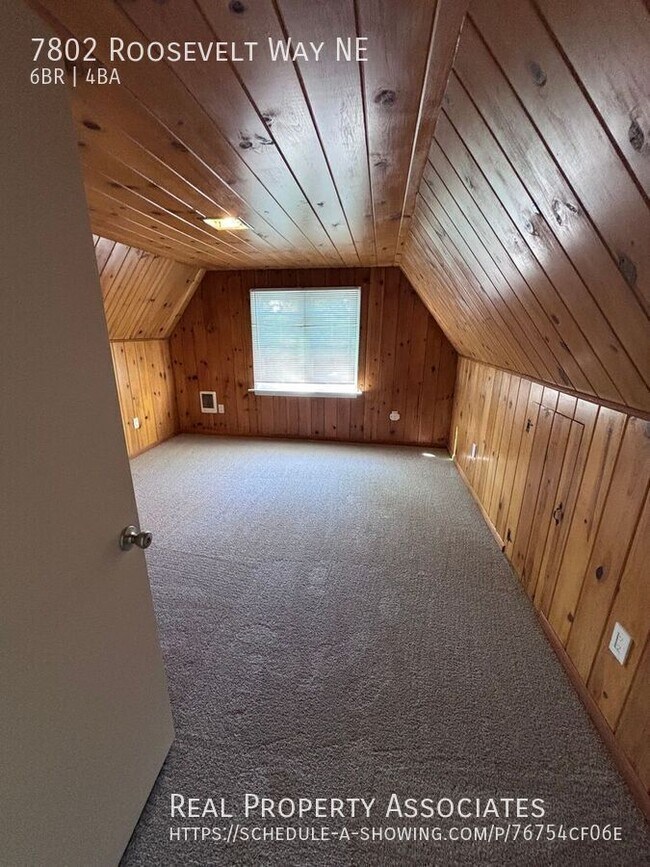 Foto del edificio - 7802 Roosevelt Way NE