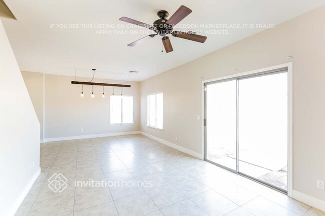 Building Photo - 6227 S 16th Dr