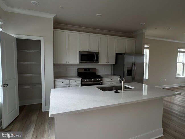 Building Photo - 2208 Winterberry Ln